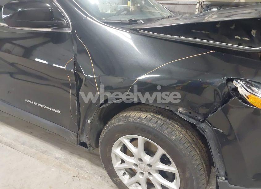 Photo 18 of 2016 Jeep Cherokee NORTH (VIN 1C4PJMCS7GW213051)