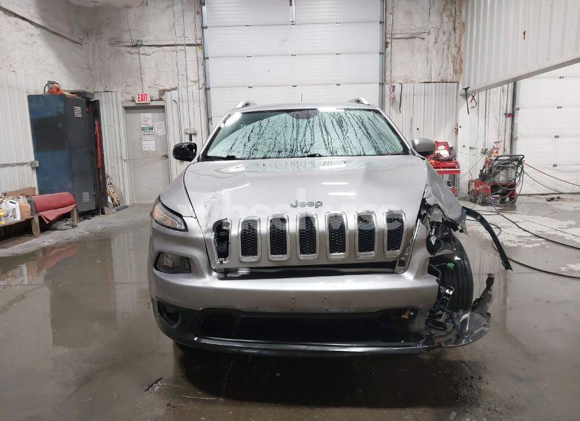 Photo 13 of 2016 Jeep Cherokee LATITUDE (VIN 1C4PJMCS7GW227726)