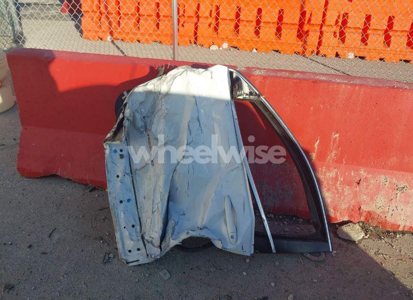 Photo 12 of 2016 Jeep Cherokee LATITUDE (VIN 1C4PJMCS7GW239908)