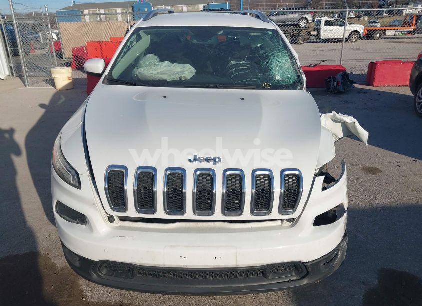 Photo 13 of 2016 Jeep Cherokee LATITUDE (VIN 1C4PJMCS7GW239908)