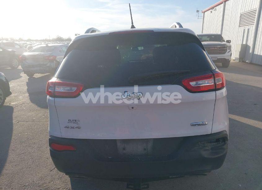 Photo 17 of 2016 Jeep Cherokee LATITUDE (VIN 1C4PJMCS7GW239908)