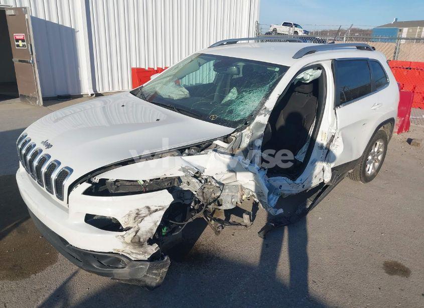 Photo 2 of 2016 Jeep Cherokee LATITUDE (VIN 1C4PJMCS7GW239908)