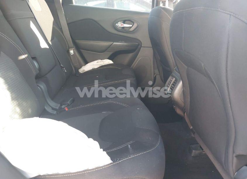 Photo 8 of 2016 Jeep Cherokee LATITUDE (VIN 1C4PJMCS7GW239908)