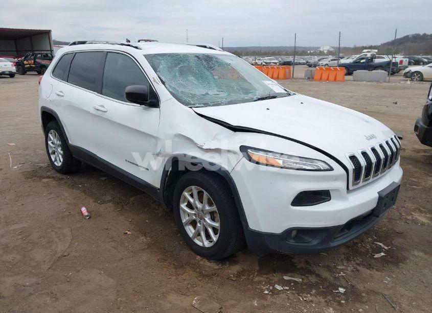 2016 Jeep Cherokee LATITUDE (VIN 1C4PJMCS7GW246230) main photo