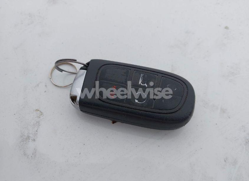 Photo 11 of 2016 Jeep Cherokee LATITUDE (VIN 1C4PJMCS7GW246230)