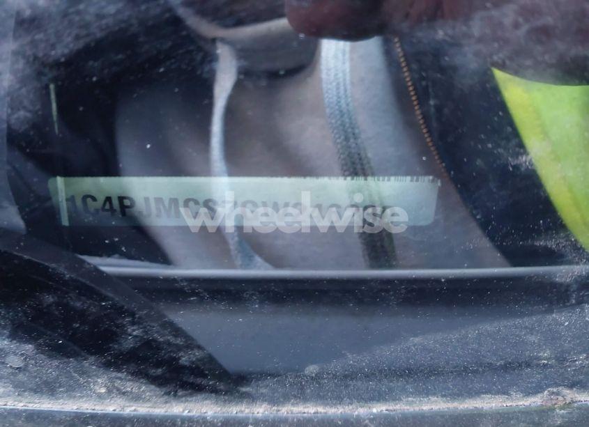 Photo 9 of 2016 Jeep Cherokee LATITUDE (VIN 1C4PJMCS7GW246230)