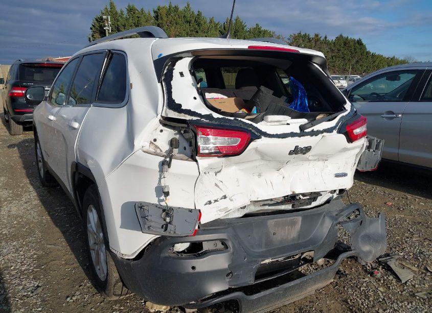 Photo 6 of 2016 Jeep Cherokee LATITUDE (VIN 1C4PJMCS7GW310945)