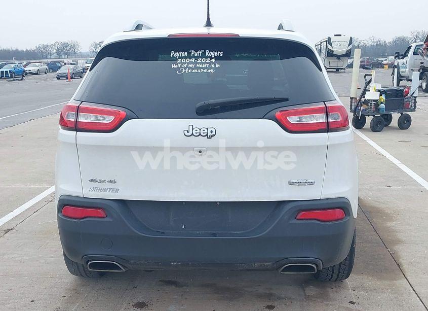 Photo 17 of 2016 Jeep Cherokee LATITUDE (VIN 1C4PJMCS7GW326398)