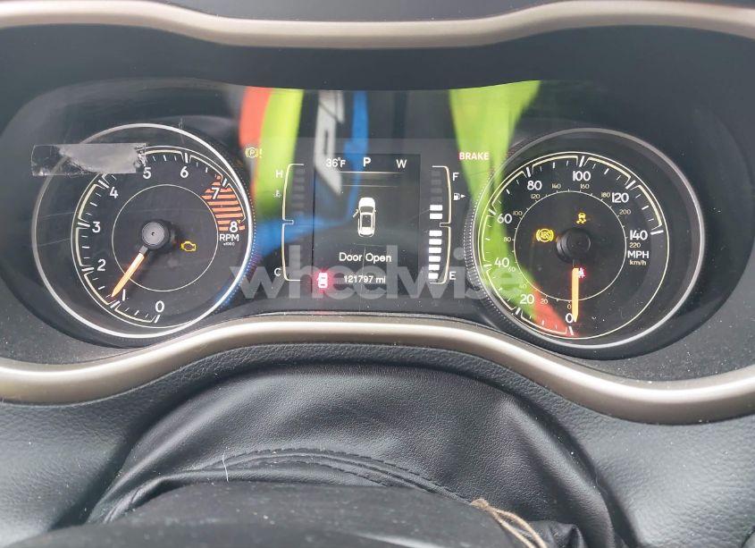 Photo 7 of 2016 Jeep Cherokee LATITUDE (VIN 1C4PJMCS7GW326398)