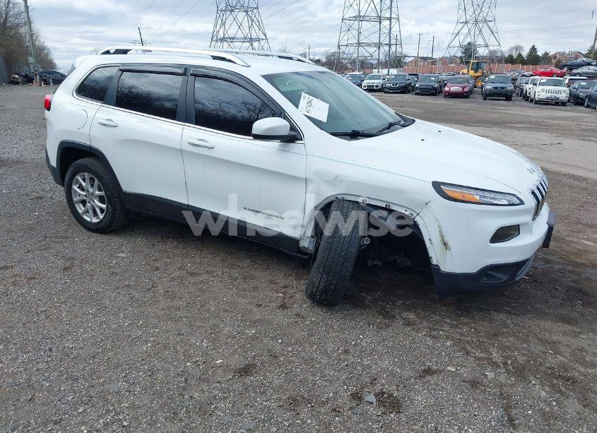 2017 Jeep Cherokee LATITUDE 4X4 (VIN 1C4PJMCS7HW635967) main photo