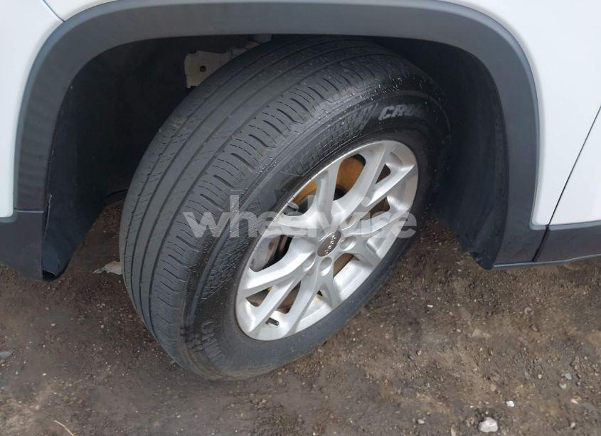 Photo 12 of 2017 Jeep Cherokee LATITUDE 4X4 (VIN 1C4PJMCS7HW635967)