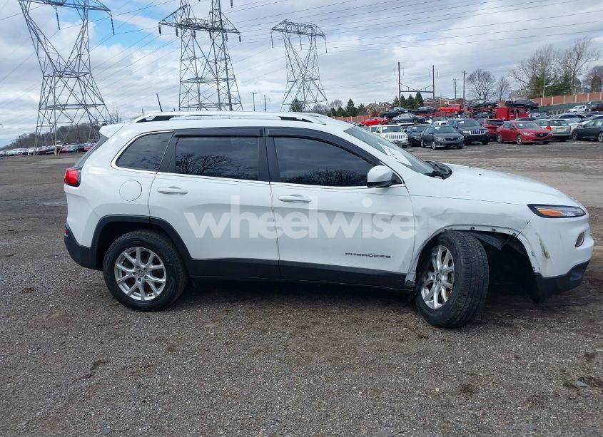 Photo 14 of 2017 Jeep Cherokee LATITUDE 4X4 (VIN 1C4PJMCS7HW635967)