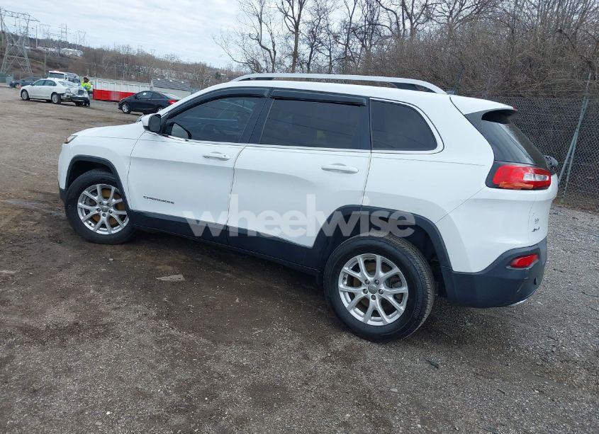 Photo 3 of 2017 Jeep Cherokee LATITUDE 4X4 (VIN 1C4PJMCS7HW635967)