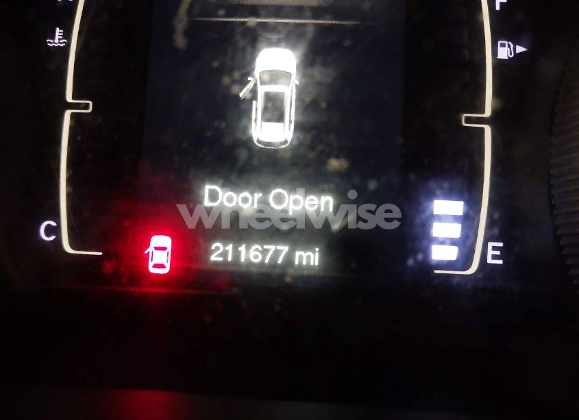 Photo 15 of 2014 Jeep Cherokee LATITUDE (VIN 1C4PJMCS8EW140432)