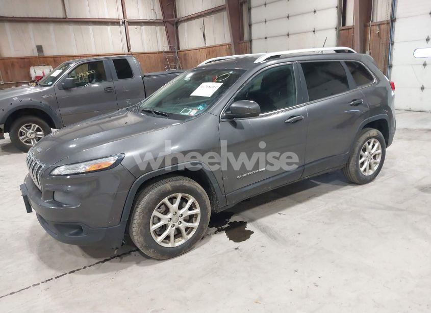 Photo 2 of 2014 Jeep Cherokee LATITUDE (VIN 1C4PJMCS8EW140432)
