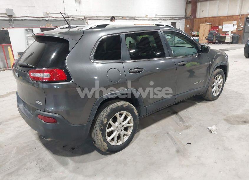Photo 4 of 2014 Jeep Cherokee LATITUDE (VIN 1C4PJMCS8EW140432)