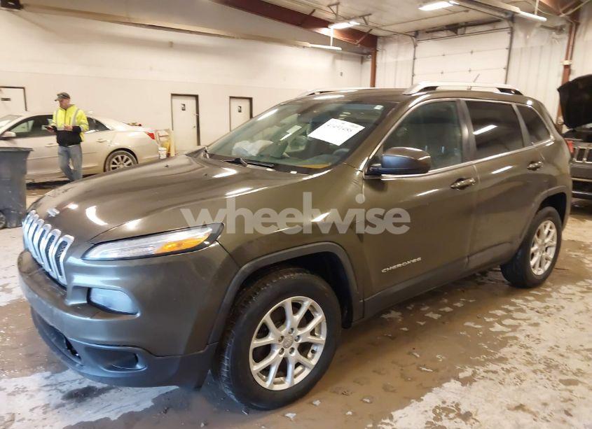 Photo 2 of 2014 Jeep Cherokee LATITUDE (VIN 1C4PJMCS8EW225108)