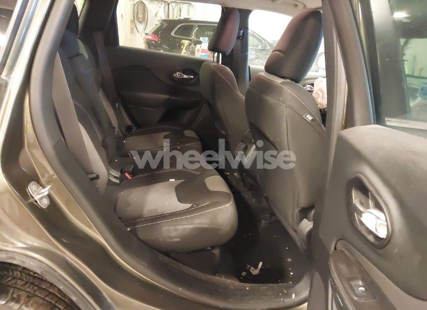 Photo 8 of 2014 Jeep Cherokee LATITUDE (VIN 1C4PJMCS8EW225108)