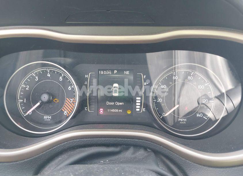 Photo 7 of 2014 Jeep Cherokee LATITUDE (VIN 1C4PJMCS8EW296678)