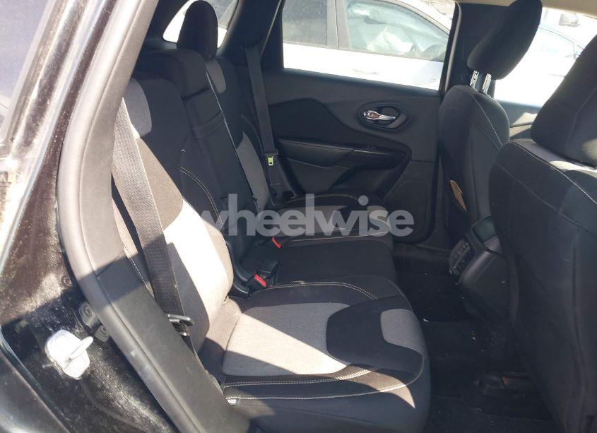 Photo 8 of 2014 Jeep Cherokee LATITUDE (VIN 1C4PJMCS8EW296678)