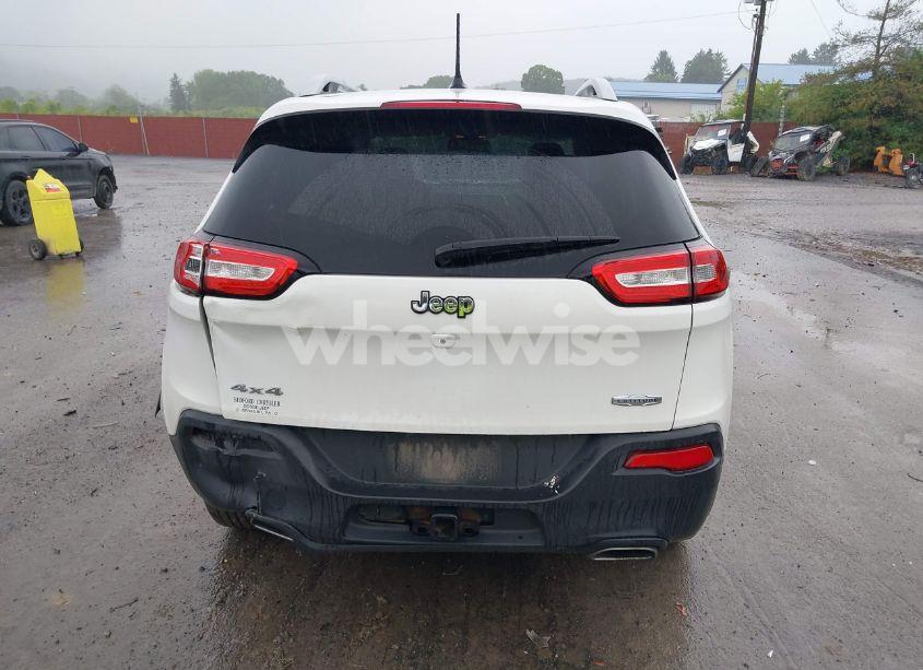 Photo 16 of 2015 Jeep Cherokee LATITUDE (VIN 1C4PJMCS8FW589353)