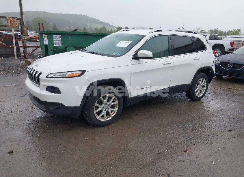 Photo 2 of 2015 Jeep Cherokee LATITUDE (VIN 1C4PJMCS8FW589353)