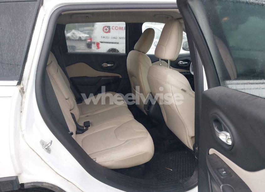 Photo 8 of 2015 Jeep Cherokee LATITUDE (VIN 1C4PJMCS8FW589353)