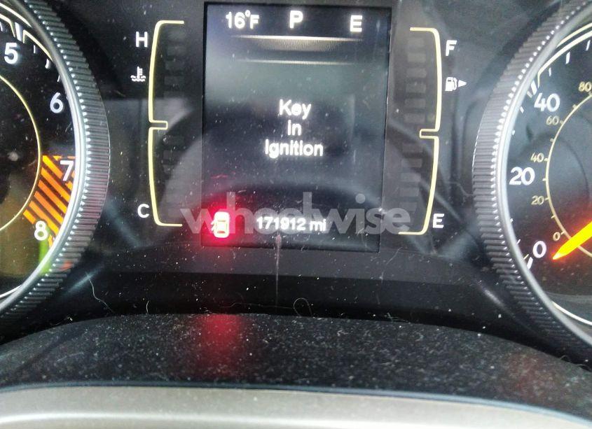 Photo 15 of 2015 Jeep Cherokee LATITUDE (VIN 1C4PJMCS8FW793957)