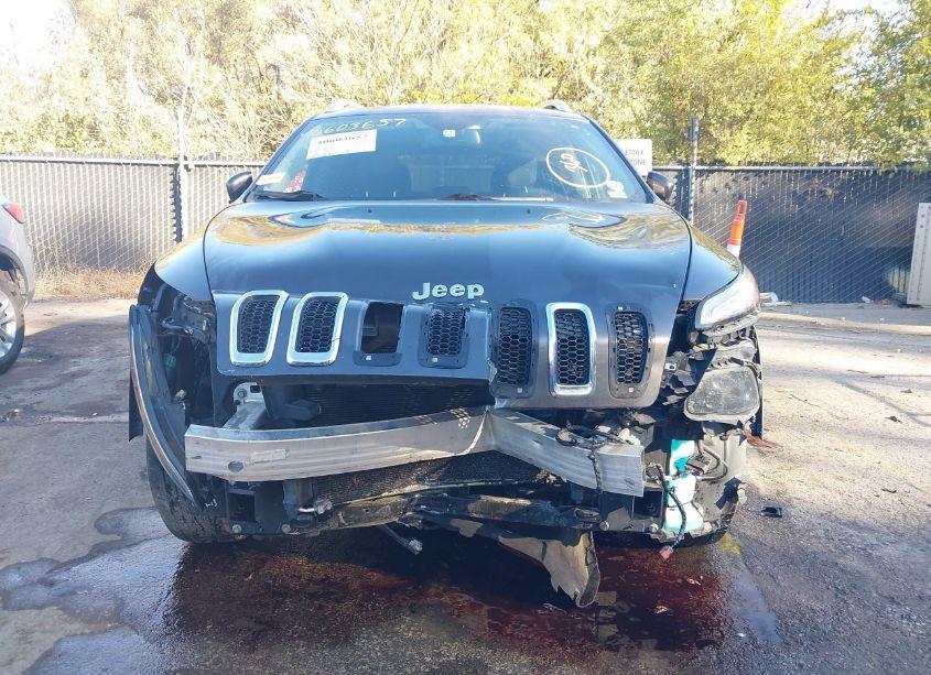 Photo 12 of 2016 Jeep Cherokee LATITUDE (VIN 1C4PJMCS8GW178424)