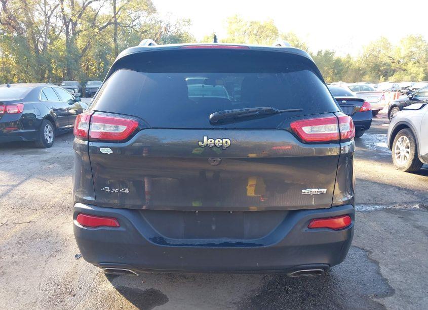Photo 16 of 2016 Jeep Cherokee LATITUDE (VIN 1C4PJMCS8GW178424)