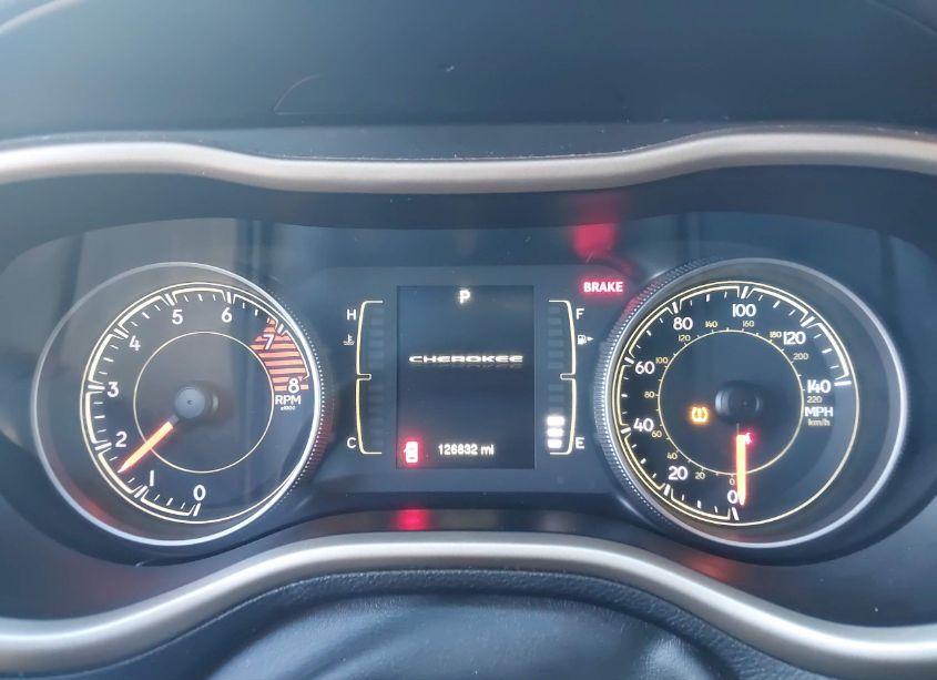 Photo 7 of 2016 Jeep Cherokee LATITUDE (VIN 1C4PJMCS8GW178424)