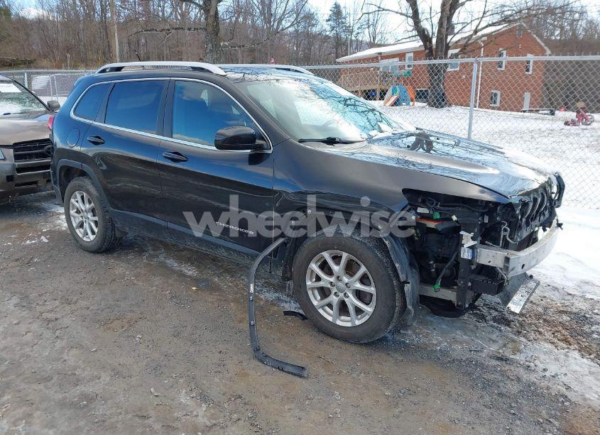 2016 Jeep Cherokee LATITUDE (VIN 1C4PJMCS8GW245748) main photo