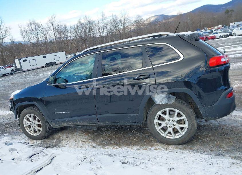 Photo 14 of 2016 Jeep Cherokee LATITUDE (VIN 1C4PJMCS8GW245748)