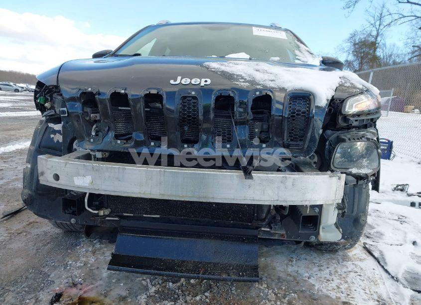 Photo 17 of 2016 Jeep Cherokee LATITUDE (VIN 1C4PJMCS8GW245748)