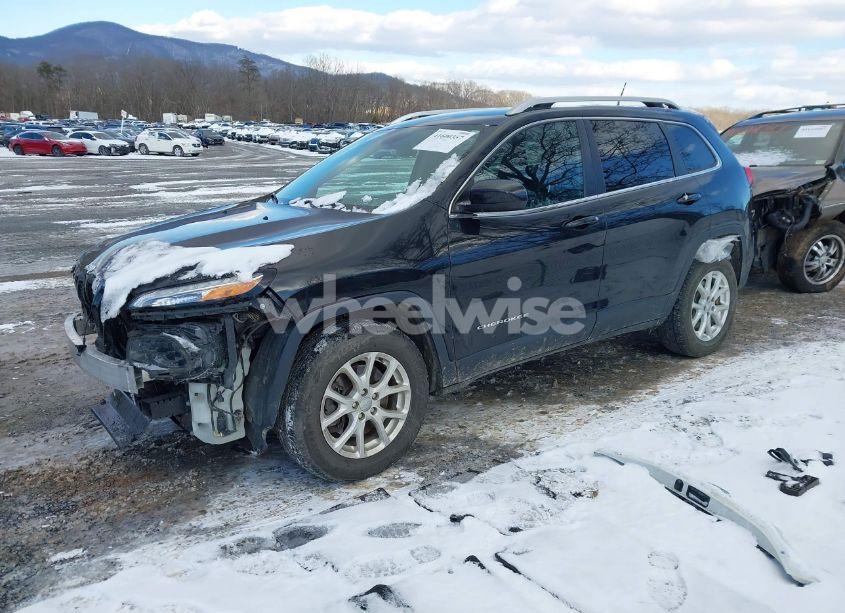 Photo 2 of 2016 Jeep Cherokee LATITUDE (VIN 1C4PJMCS8GW245748)