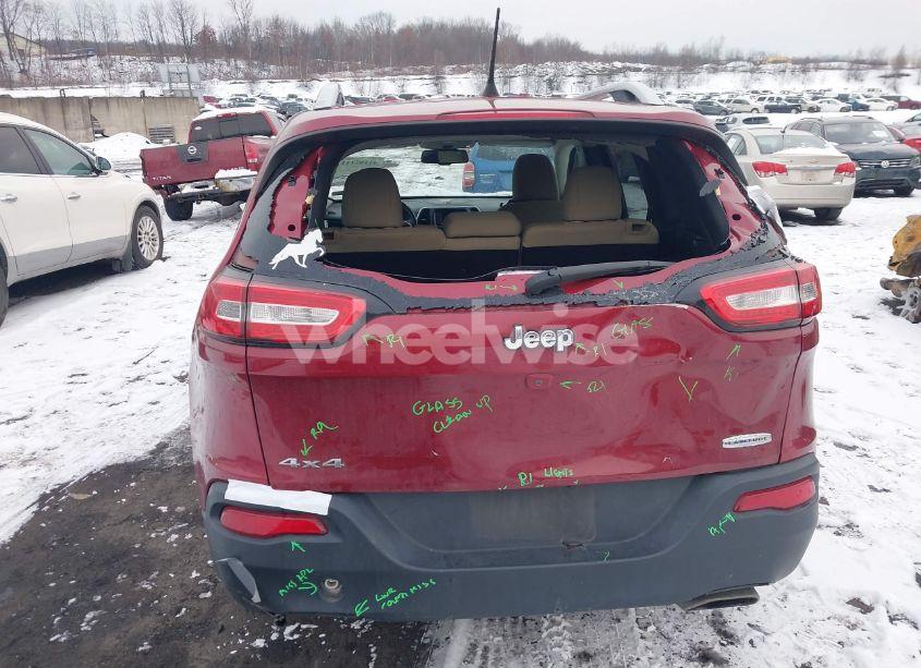 Photo 6 of 2017 Jeep Cherokee LATITUDE 4X4 (VIN 1C4PJMCS8HW532492)