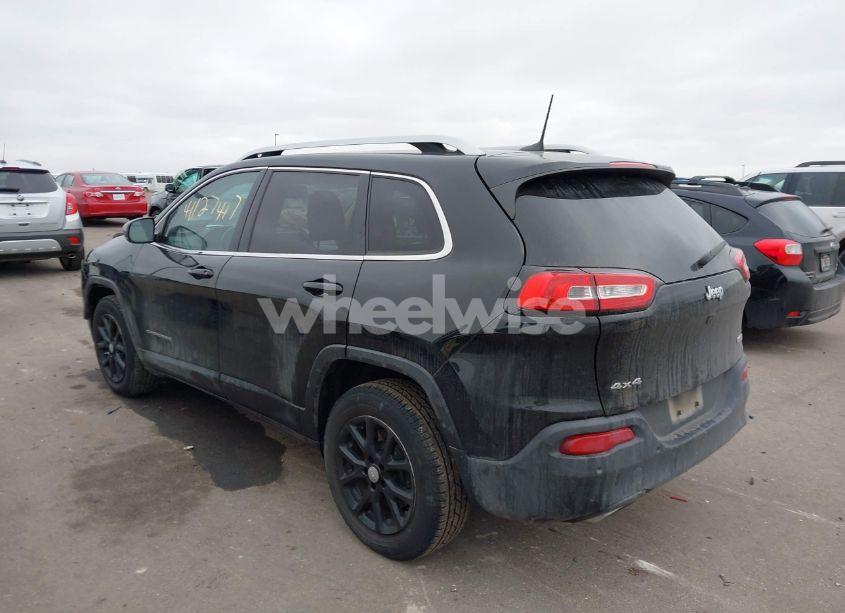 Photo 3 of 2017 Jeep Cherokee LATITUDE 4X4 (VIN 1C4PJMCS8HW649375)