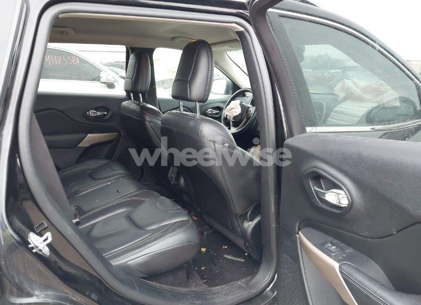 Photo 8 of 2017 Jeep Cherokee LATITUDE 4X4 (VIN 1C4PJMCS8HW649375)