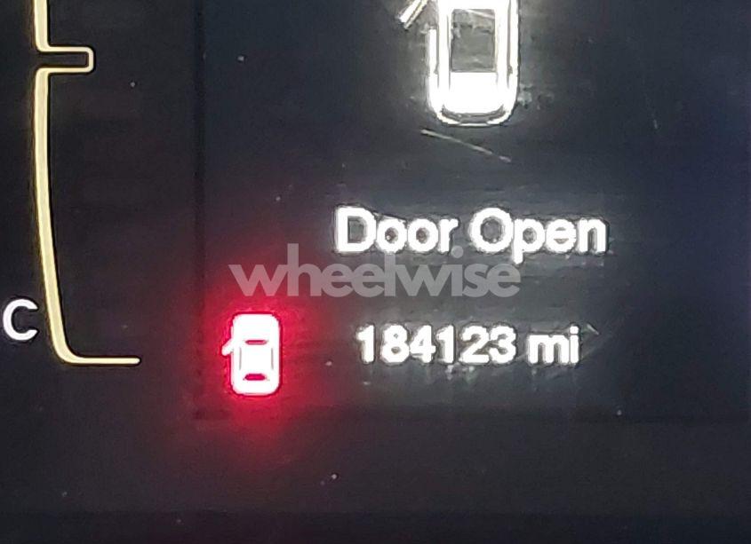 Photo 15 of 2014 Jeep Cherokee LATITUDE (VIN 1C4PJMCS9EW150340)