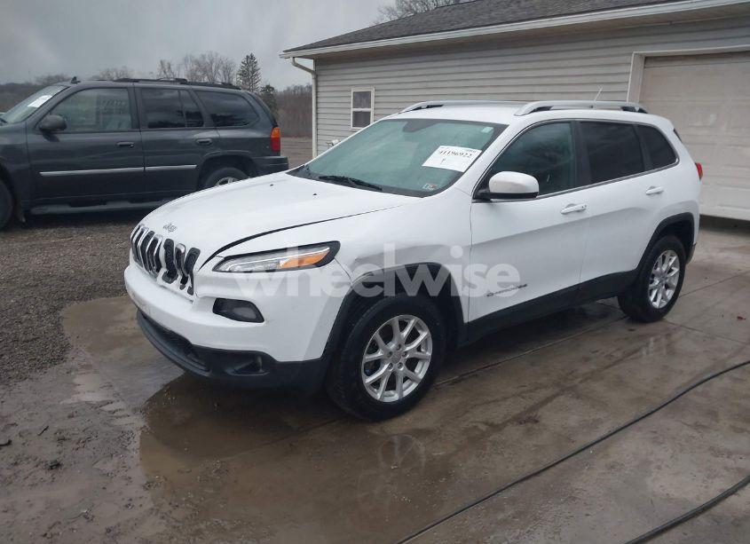 Photo 2 of 2014 Jeep Cherokee LATITUDE (VIN 1C4PJMCS9EW150340)