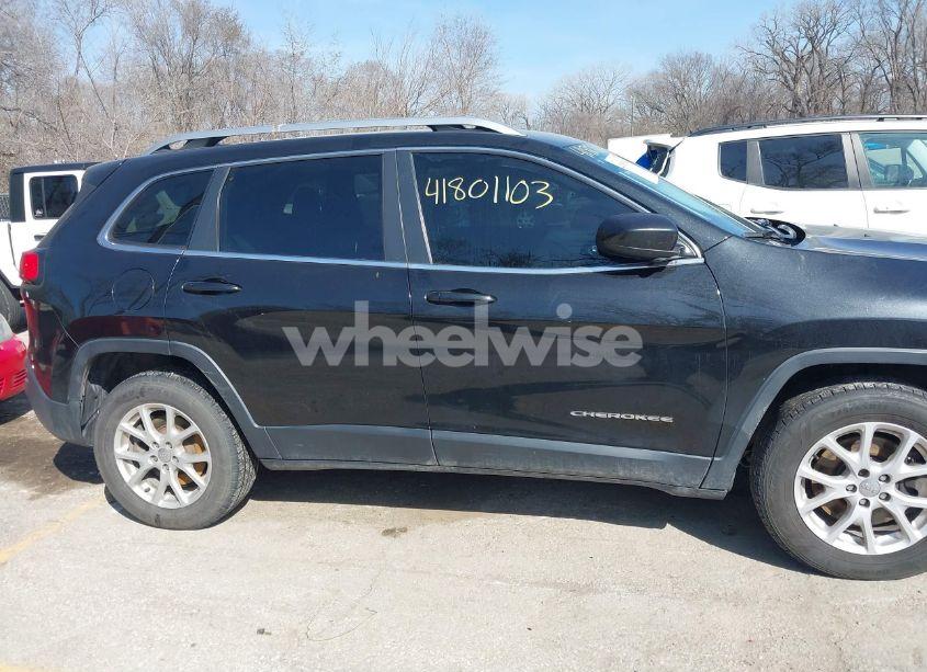 Photo 13 of 2014 Jeep Cherokee LATITUDE (VIN 1C4PJMCS9EW230351)