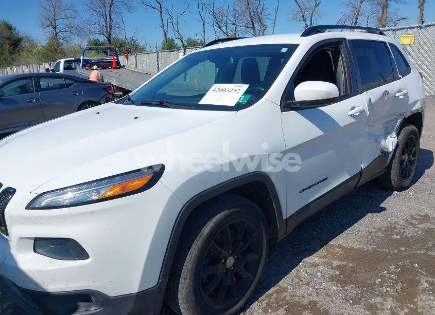 Photo 2 of 2014 Jeep Cherokee ALTITUDE (VIN 1C4PJMCS9EW309289)
