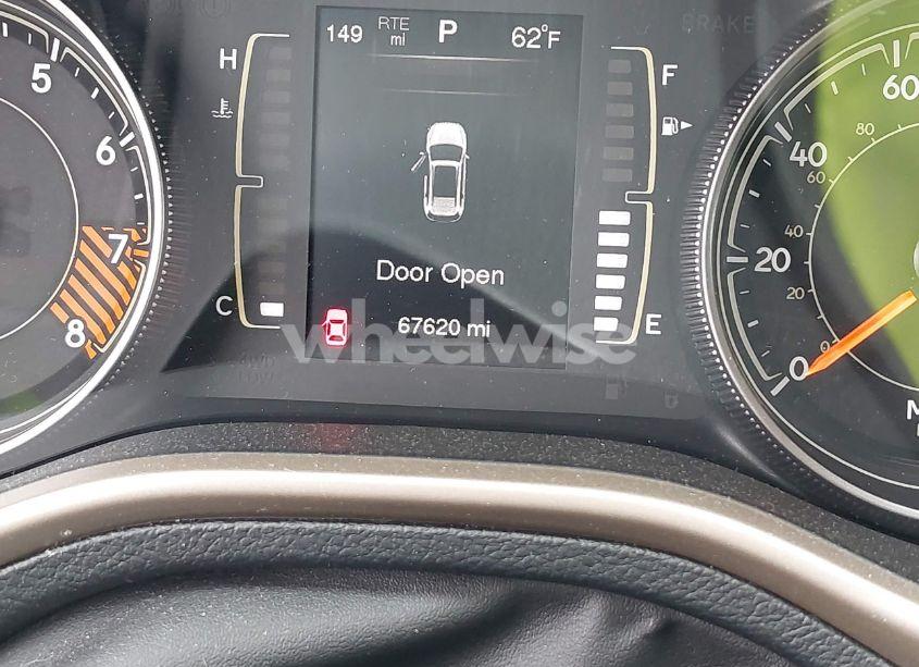 Photo 15 of 2015 Jeep Cherokee LATITUDE (VIN 1C4PJMCS9FW502950)