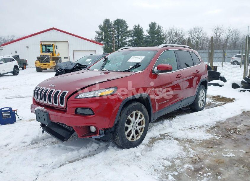 Photo 2 of 2015 Jeep Cherokee LATITUDE (VIN 1C4PJMCS9FW510837)