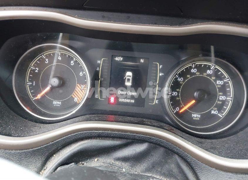 Photo 7 of 2015 Jeep Cherokee LATITUDE (VIN 1C4PJMCS9FW510837)
