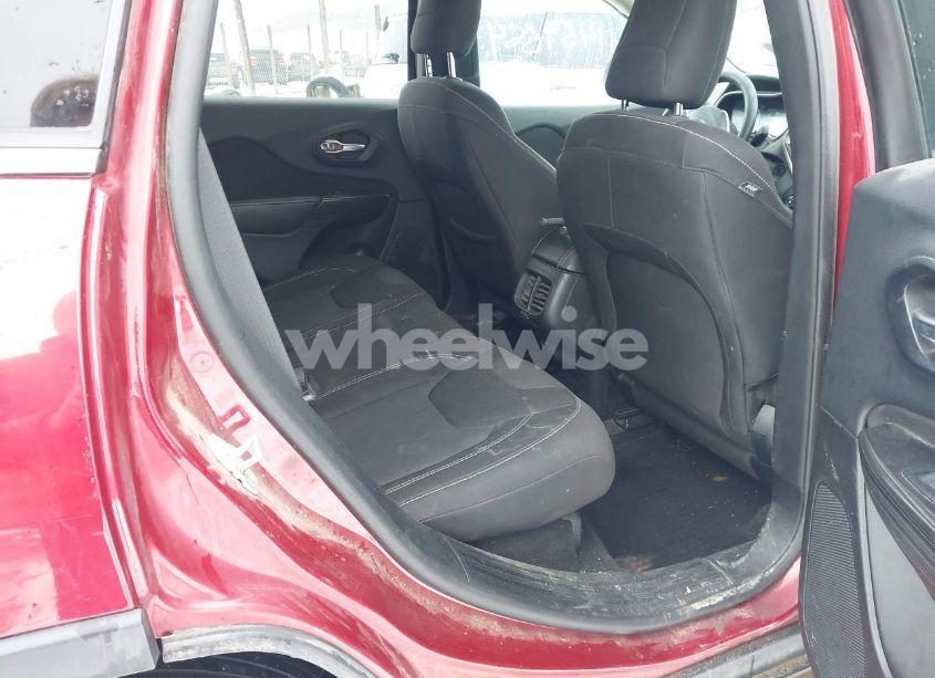 Photo 8 of 2015 Jeep Cherokee LATITUDE (VIN 1C4PJMCS9FW510837)