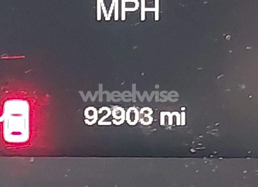 Photo 16 of 2015 Jeep Cherokee LATITUDE (VIN 1C4PJMCS9FW541456)