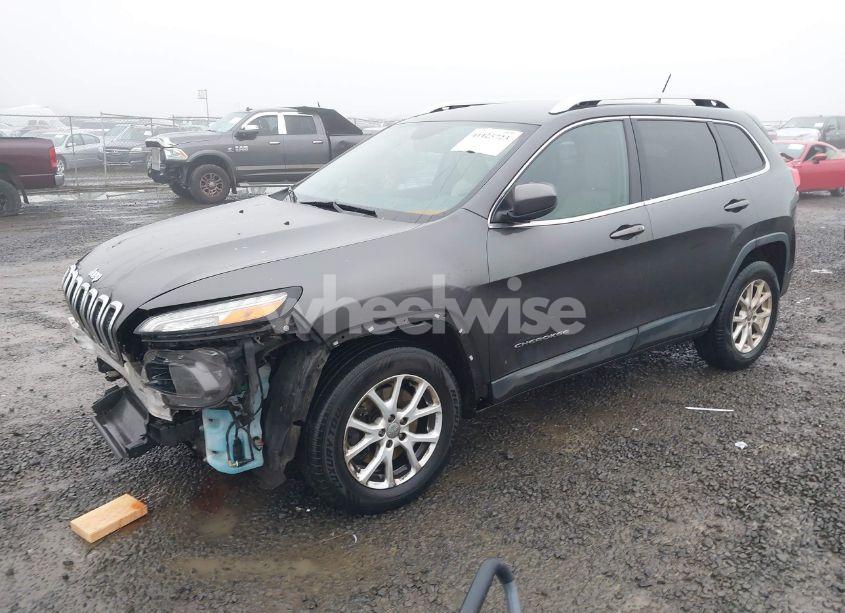Photo 2 of 2015 Jeep Cherokee LATITUDE (VIN 1C4PJMCS9FW541456)