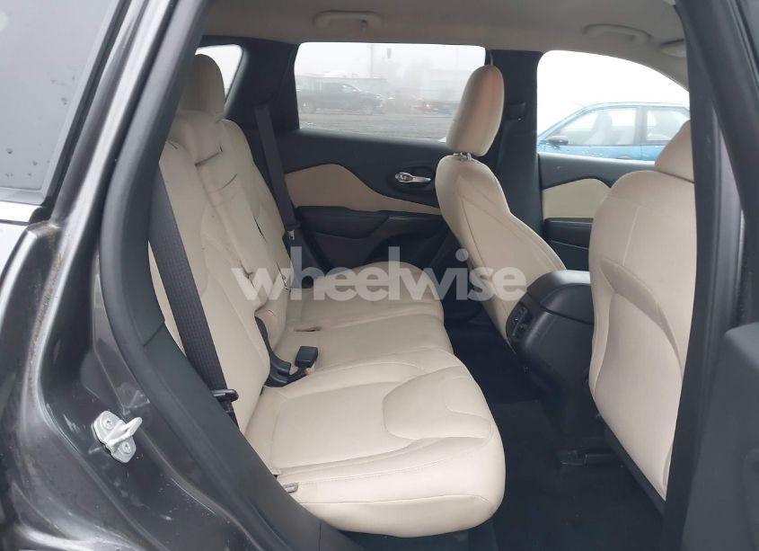 Photo 8 of 2015 Jeep Cherokee LATITUDE (VIN 1C4PJMCS9FW541456)