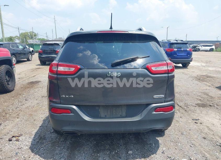 Photo 16 of 2015 Jeep Cherokee LATITUDE (VIN 1C4PJMCS9FW546107)